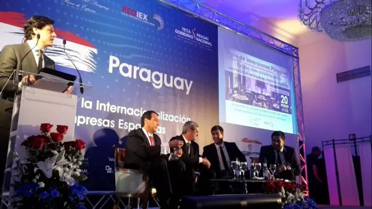 Presentador de Evento Maestro de Ceremonias Foro inversiones Paraguay